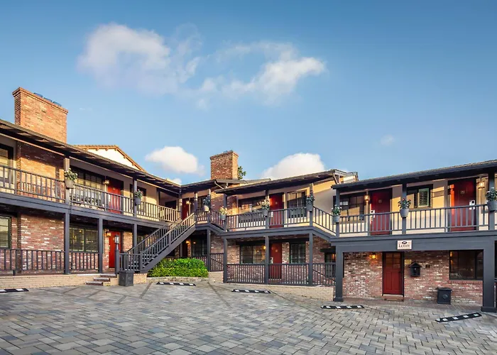 Wayside Inn
