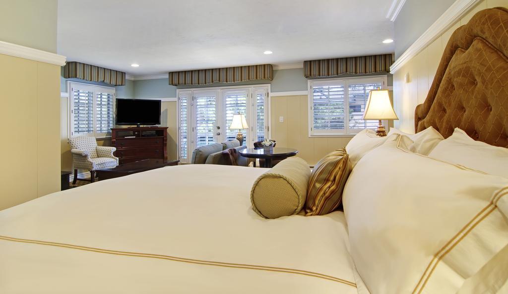 Inn Wayside